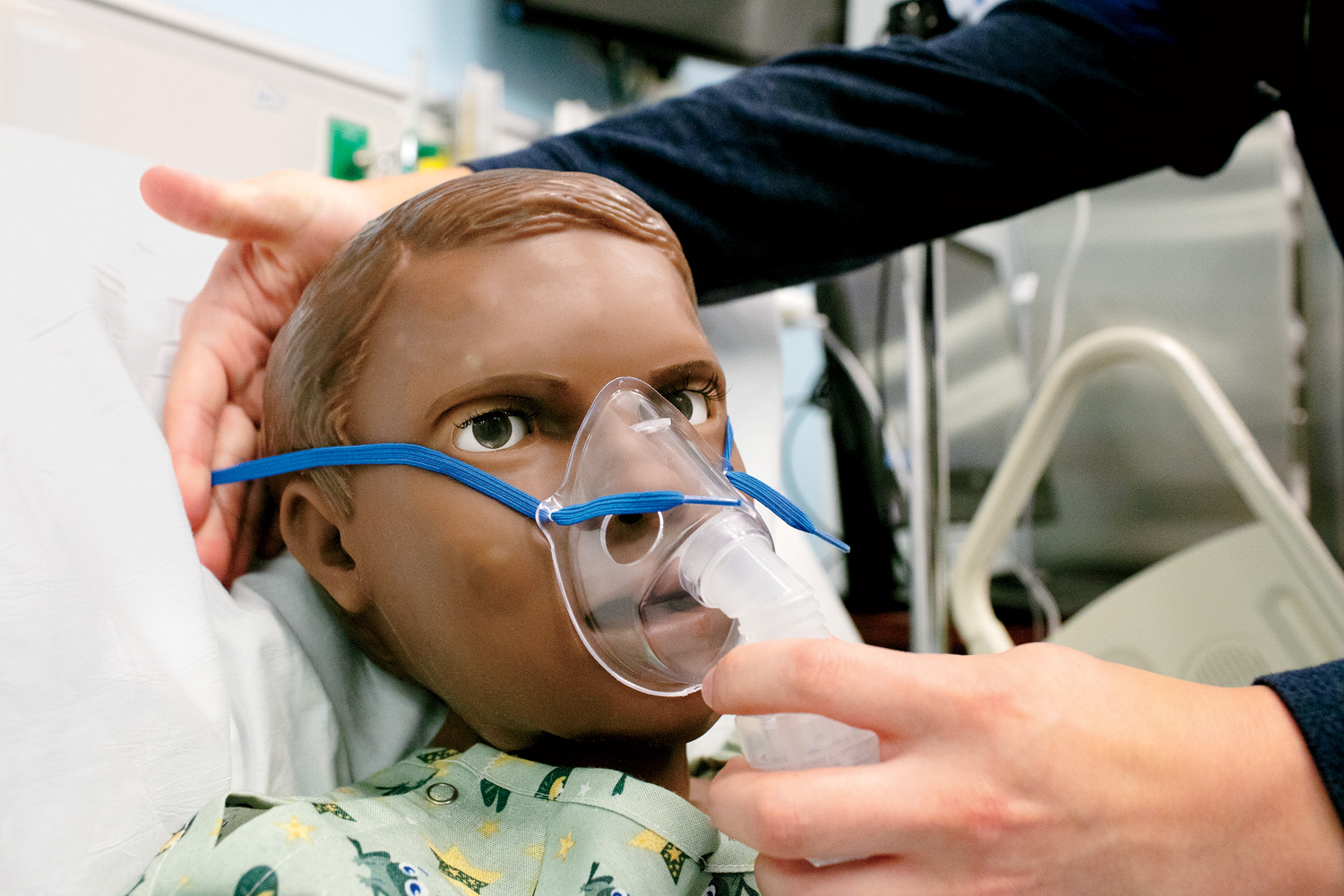 A patient simulation robot with a breathing mask at the Columbia University School of Nursing
