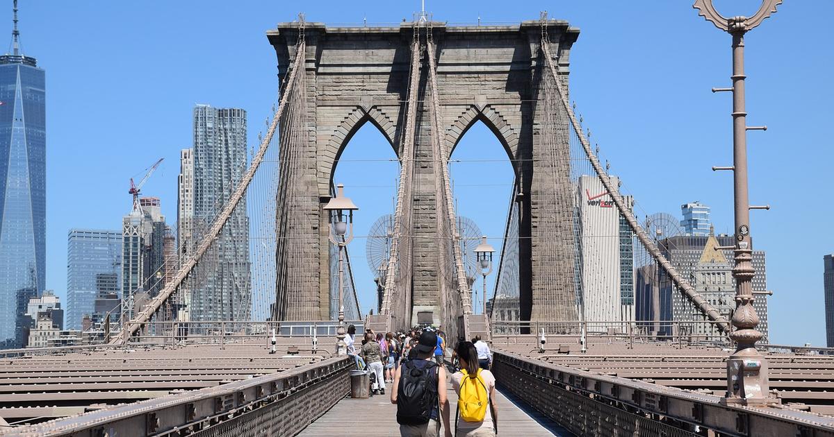 Mending Bridges | Columbia Magazine