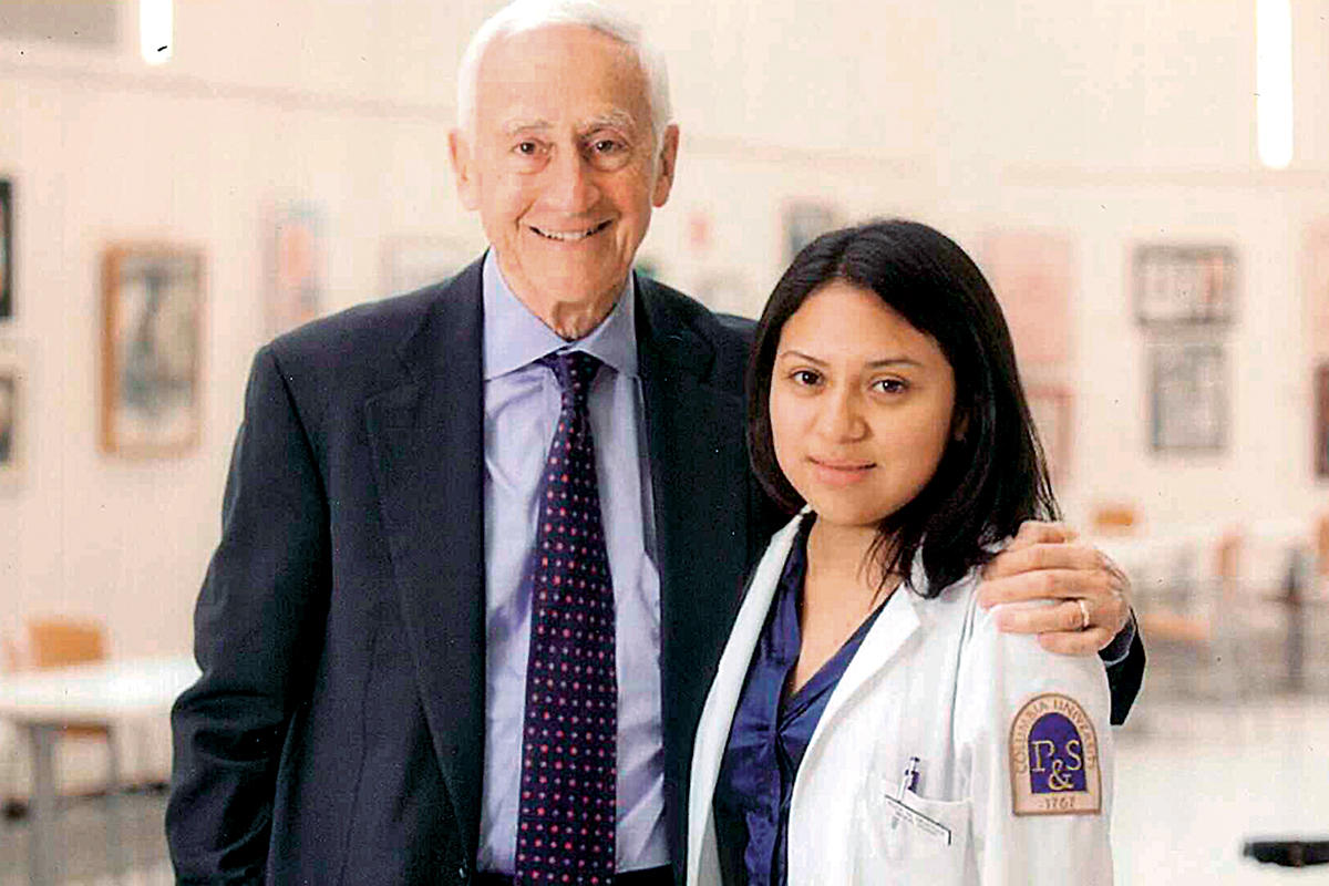 Vagelos with Dr Rosa Mendoza