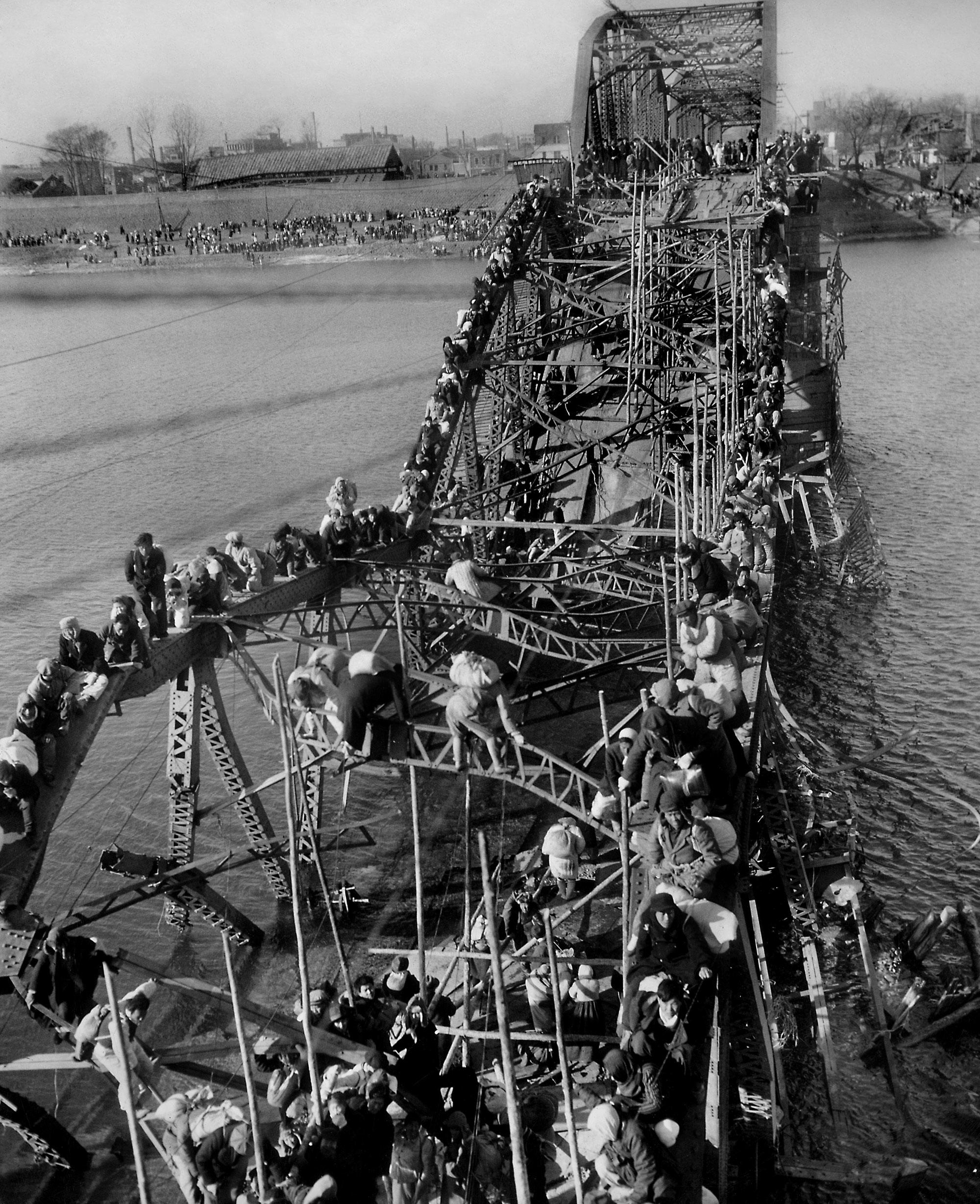 Photo of Korean refugees
