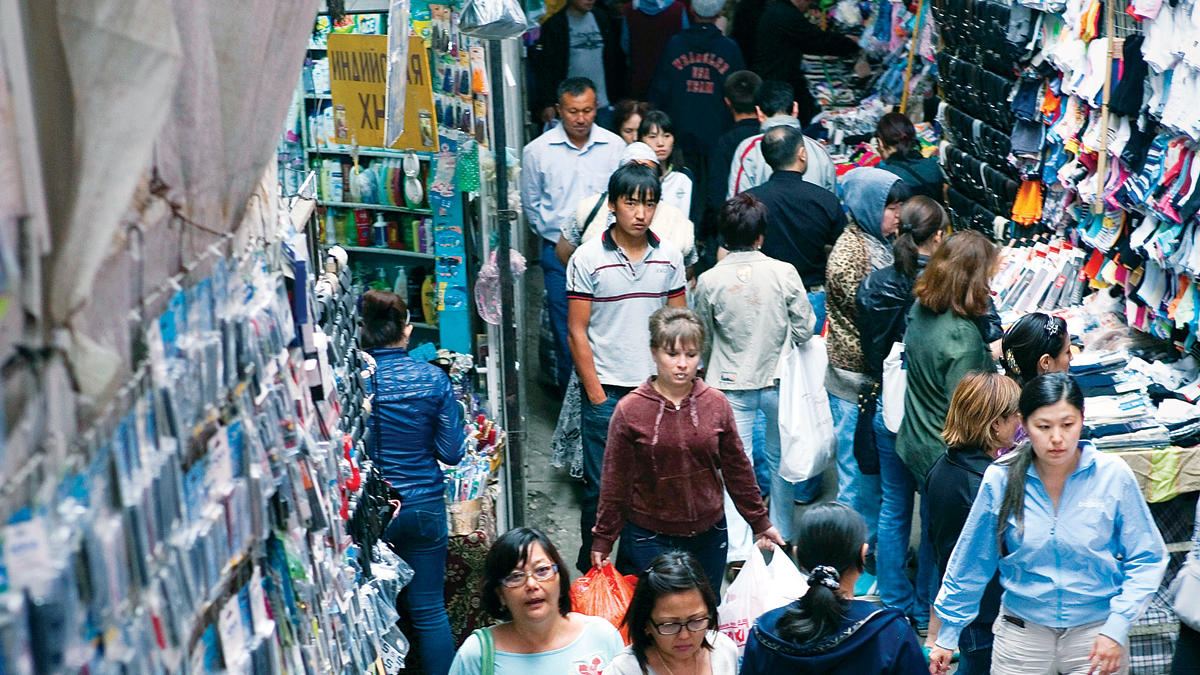 Barakholka Market. (David Trilling) 
