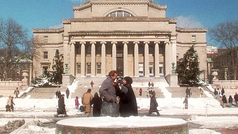 Jeff Bridges and Barbara Streisand on Columbia University campus in The Mirror Has Two Faces