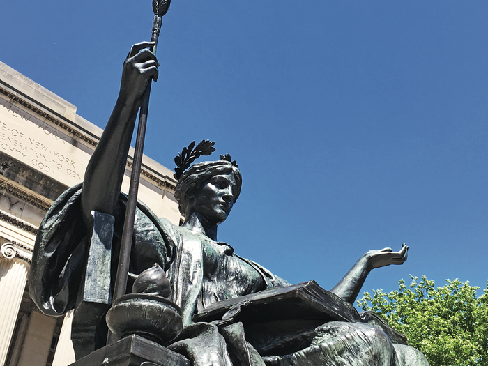 Photo of Alma Mater statue