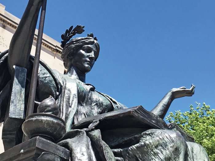 Photo of Alma Mater statue