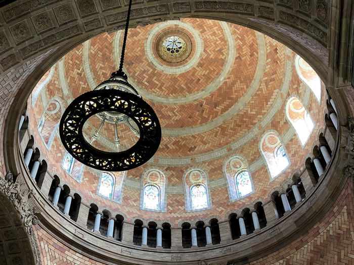 Inside of the dome of St. Paul's Chapel at Columbia University, after restoration