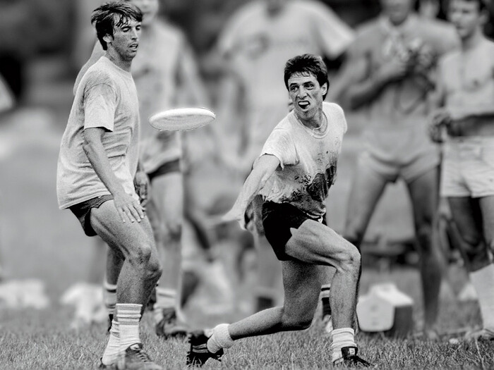 Mauricio Matiz playing ultimate frisbee in 1985