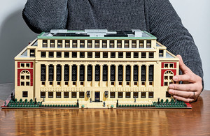 A Lego sculpture of Columbia University's Low Library by John Davisson
