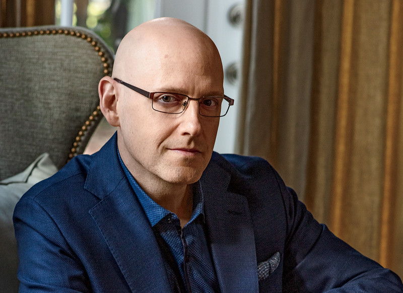 Writer Brad Meltzer 