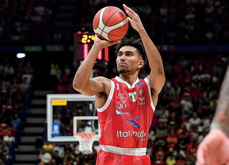 Maodo Lo playing for Olimpia Milano