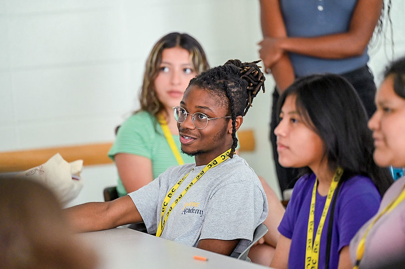 Students in Columbia's Double Discovery Center program