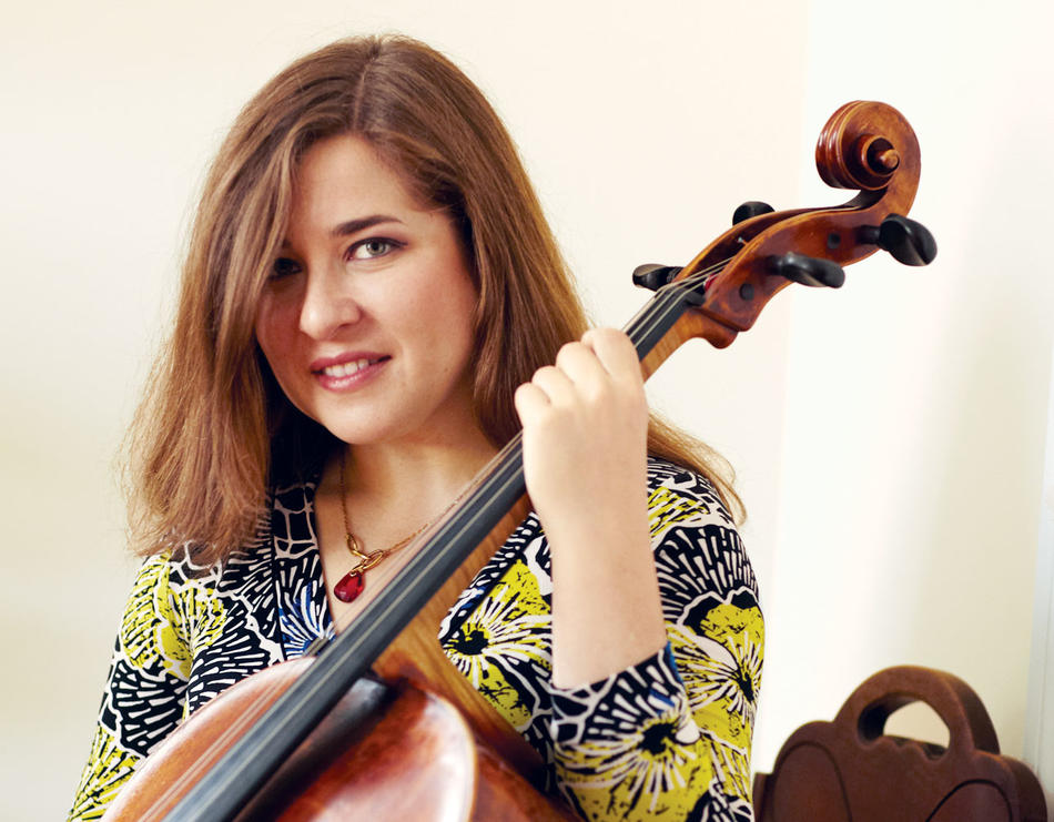 Alisa Weilerstein with cello
