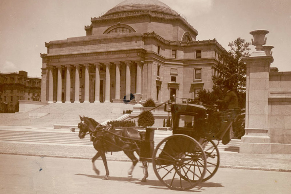 A horse-drawn carriage outside Columbia's Low Library circa 1897