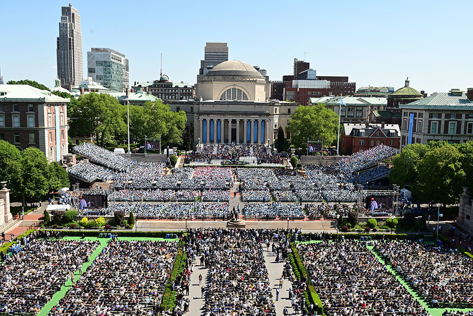 10 Inspiring Photos From Columbia S 2023 Commencement Columbia Magazine   Web Commencement Crowd CT 