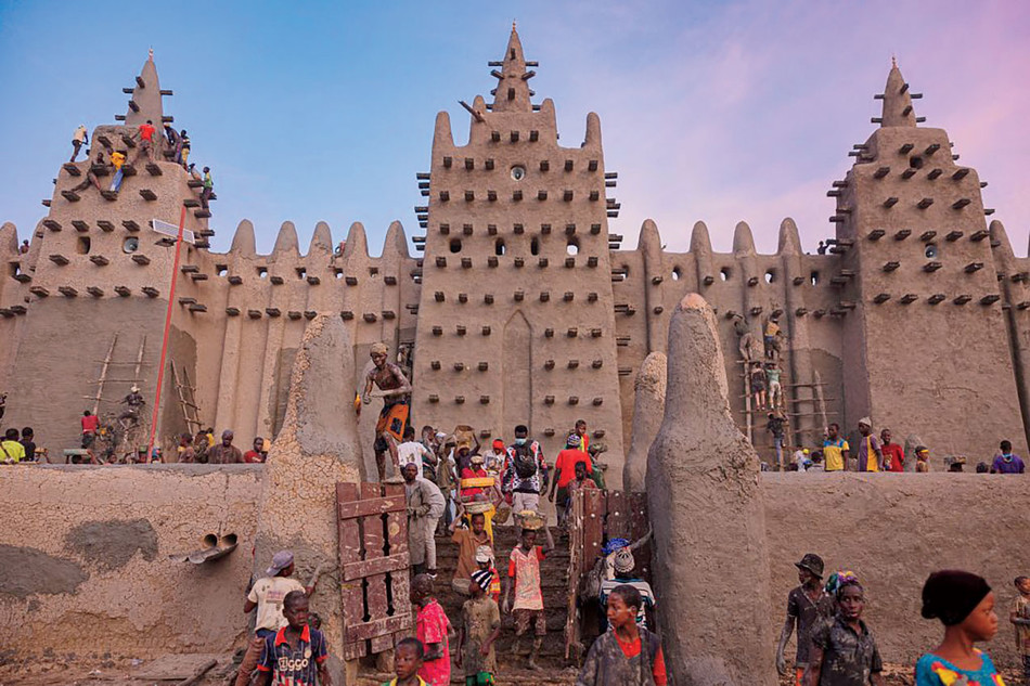 Replastering the Great Mosque of Djenné, in Mali