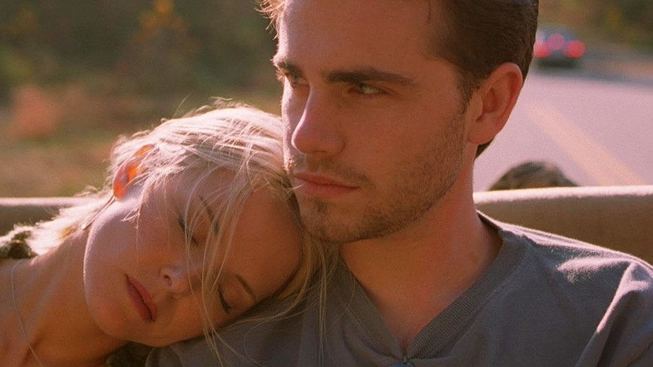 Jordan Ladd and Rider Strong in Cabin Fever