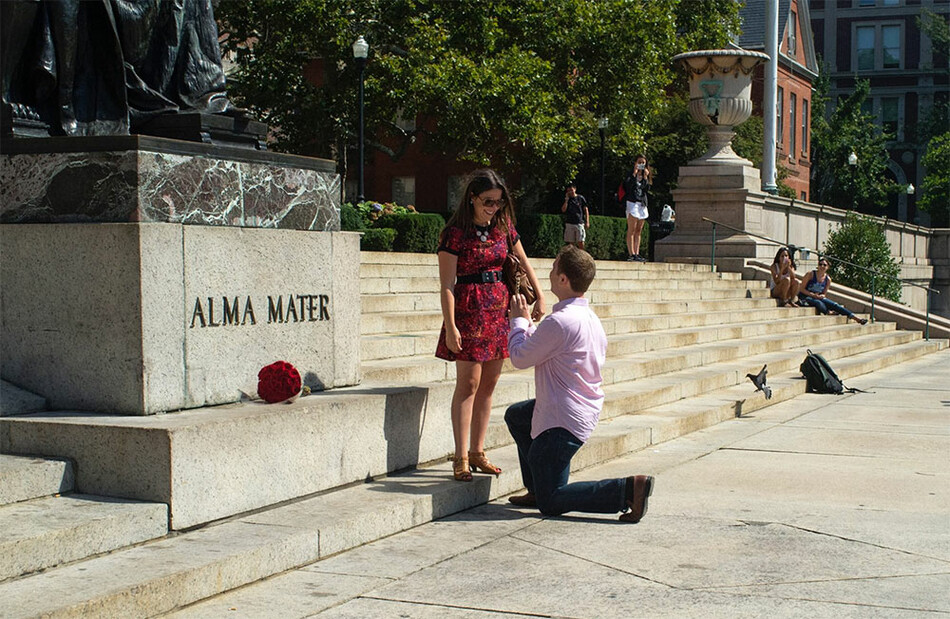 A couple gets engaged outside Columbia University Low Library