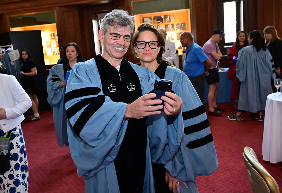 George Stephanopoulus and Amanda Peet at the 2026 Columbia Commencement ceremony