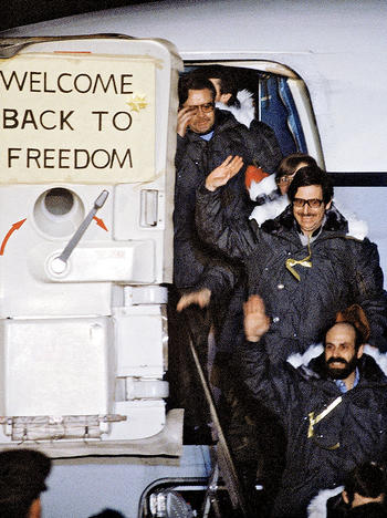 Barry Rosen and other former Iran hostages disembark from a US Air Force plane in West Germany after their release.